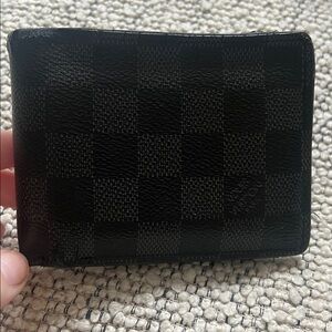 100% authentic Mens LV wallet